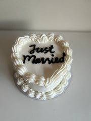 Vintage Style Heart Cakes